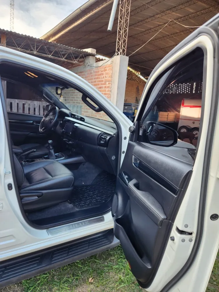 Toyota Hilux  2.8 SRX 4X2  6 MT — foto 7