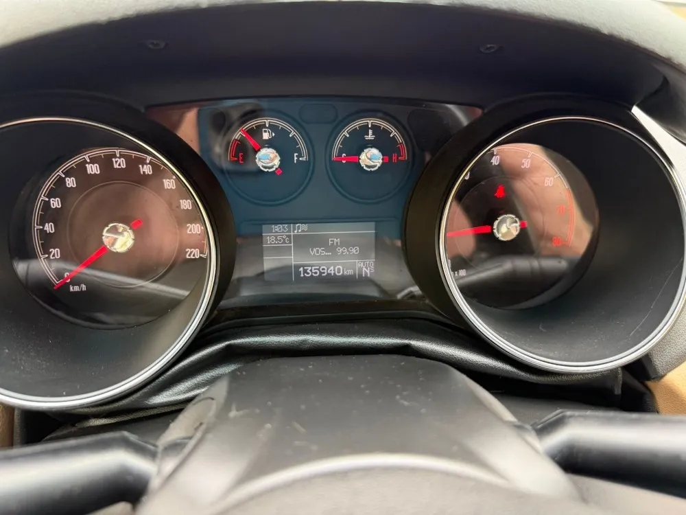 Fiat Linea Absolute 1.8 16v — foto 12