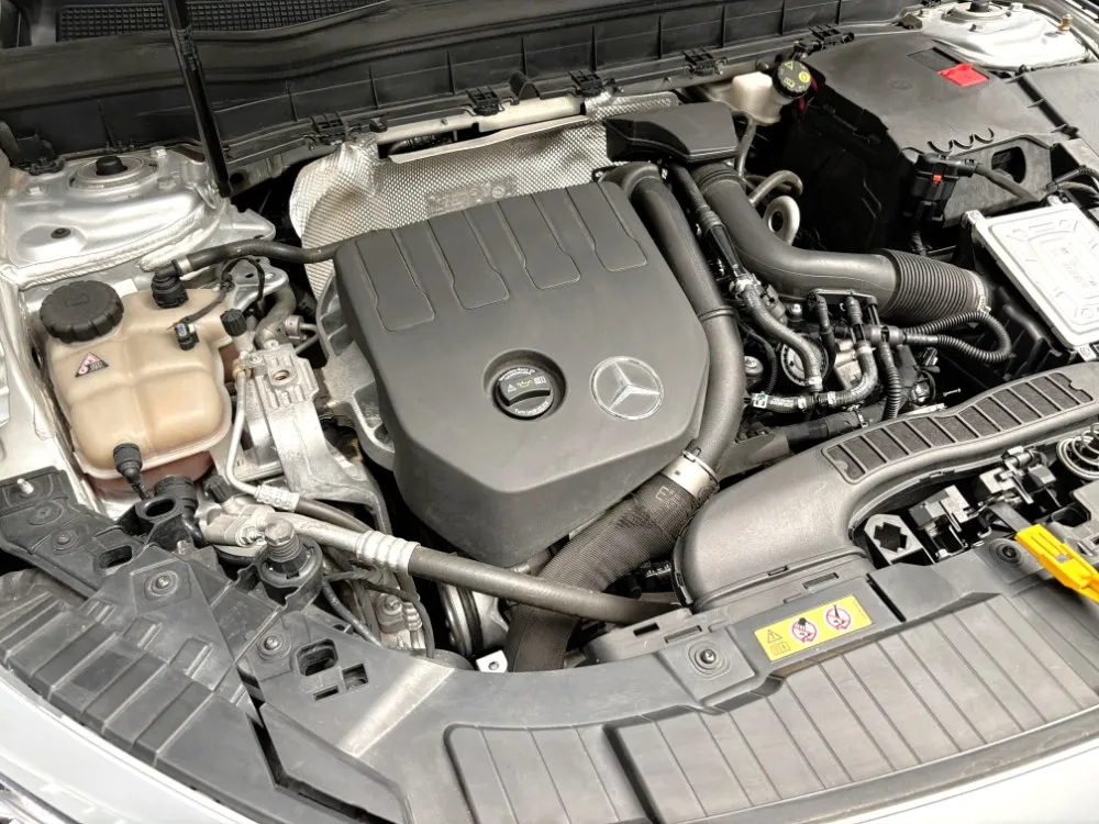Mercedes-Benz GLB 200 Advance — foto 7