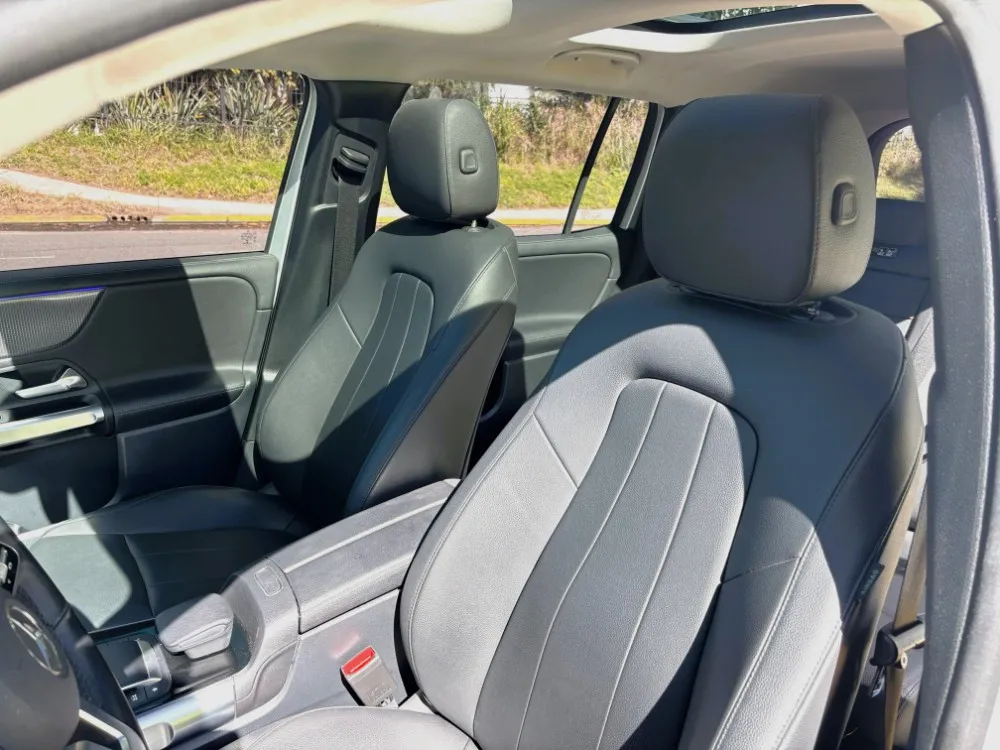 Mercedes-Benz GLB 200 Advance — foto 12