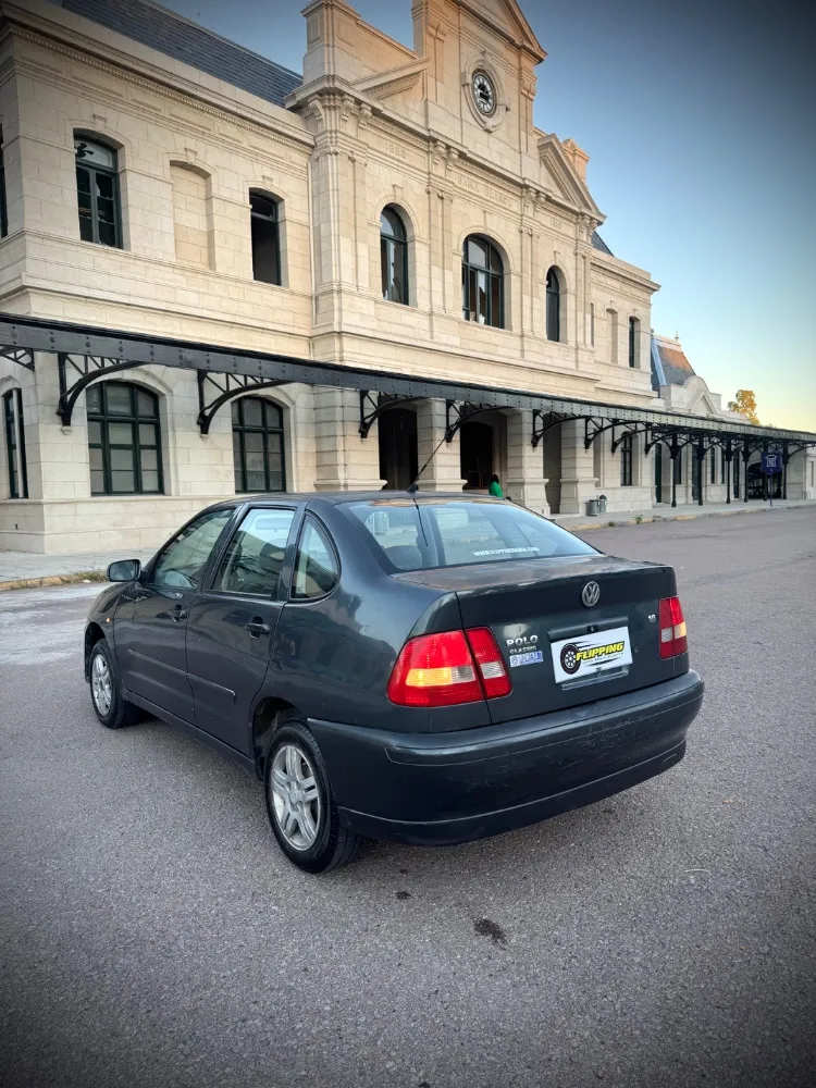 Volkswagen Polo — foto 8