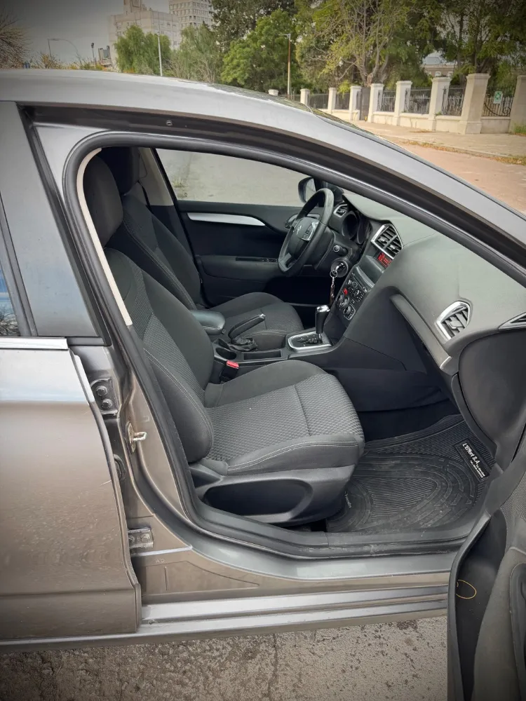 Citroën C4 Lounge — foto 4