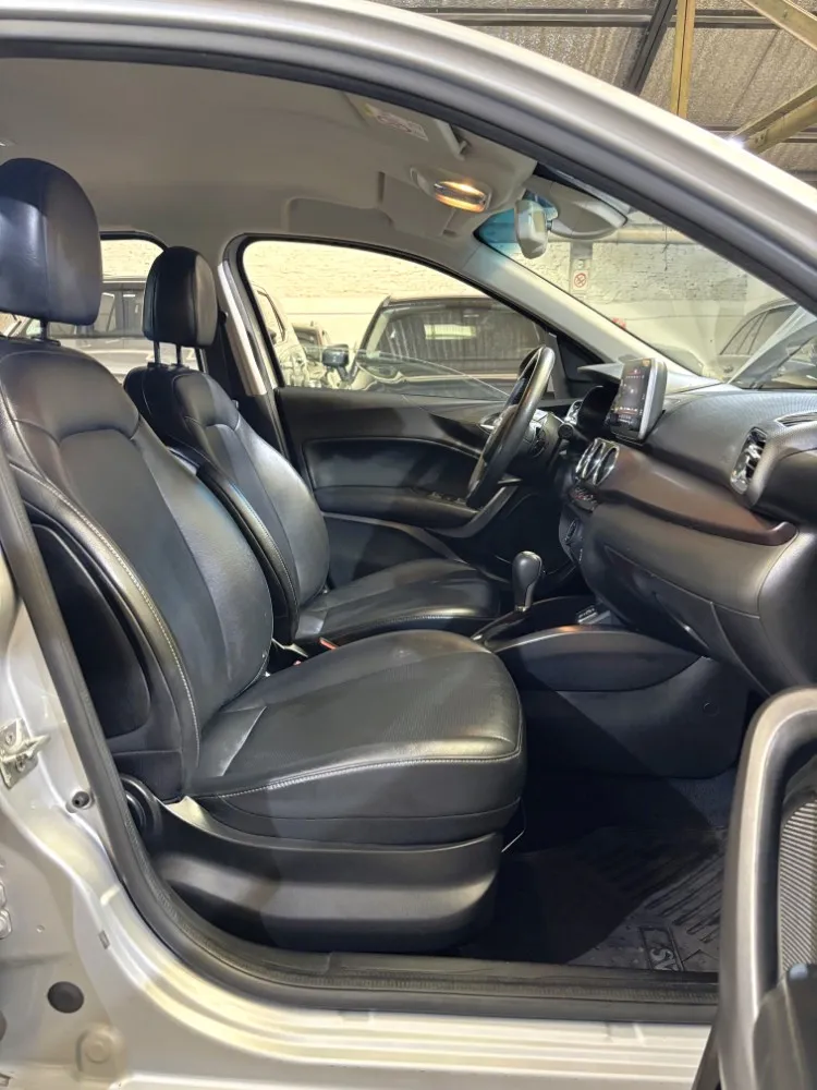 Fiat Cronos 1.8 Precision At — foto 14