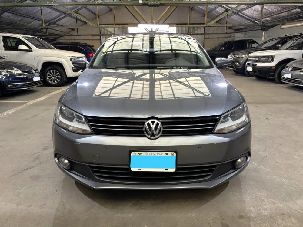 Volkswagen Vento 2.5 Luxury AT — foto 3