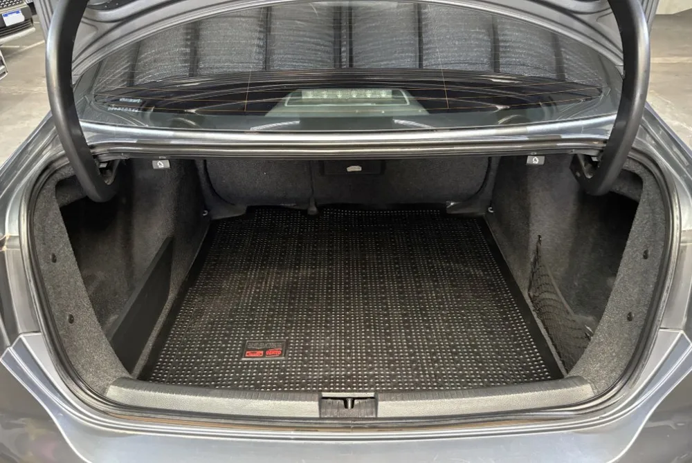 Volkswagen Vento 2.5 Luxury AT — foto 16