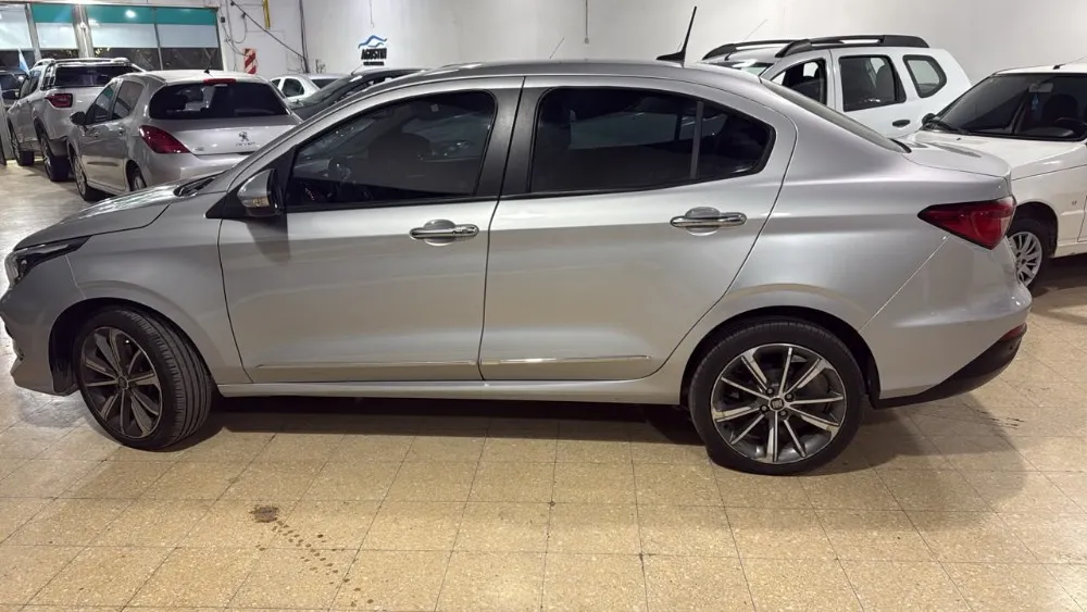 Fiat Cronos Precision — foto 4