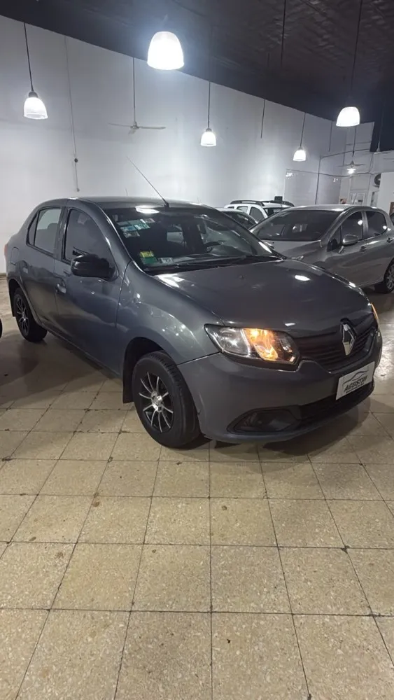 Renault Logan Expression — foto 8