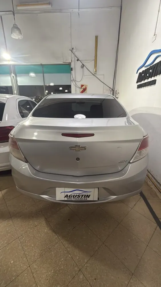 Chevrolet Onix Joy + — foto 2