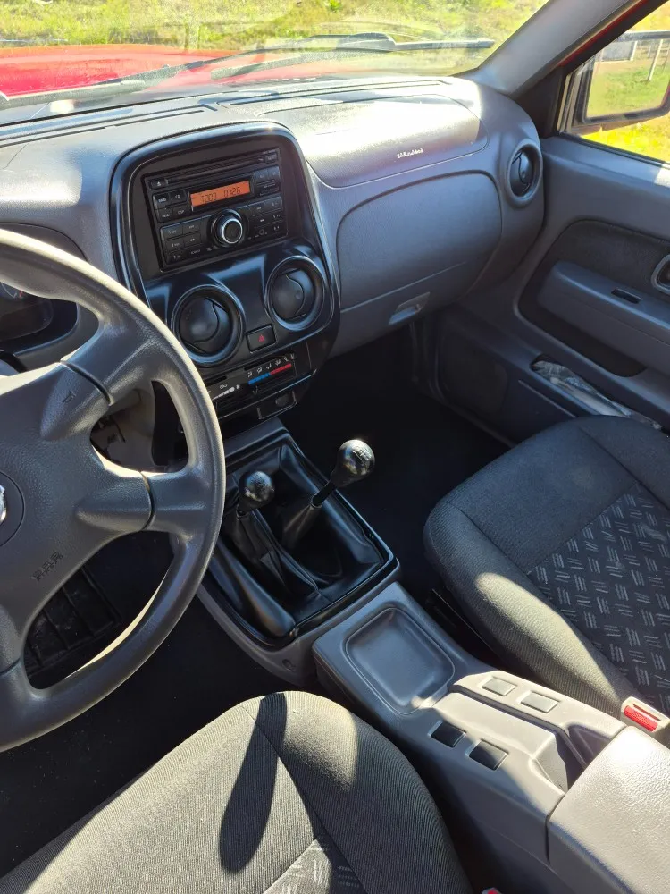 Nissan Frontier 4X4 — foto 3