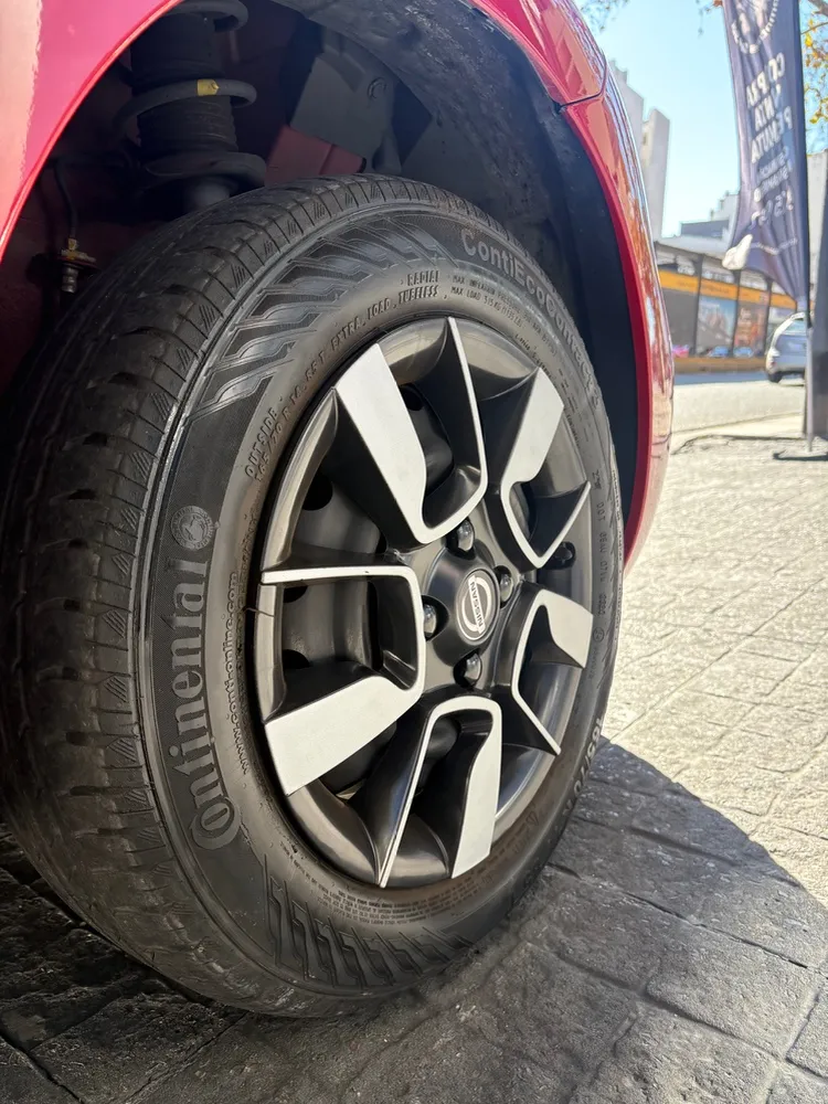 Nissan March Active 1.6  — foto 11