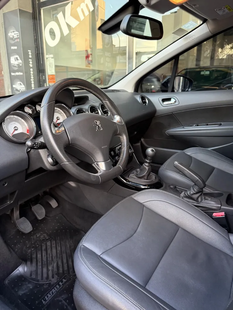 Peugeot 308 Feline — foto 10