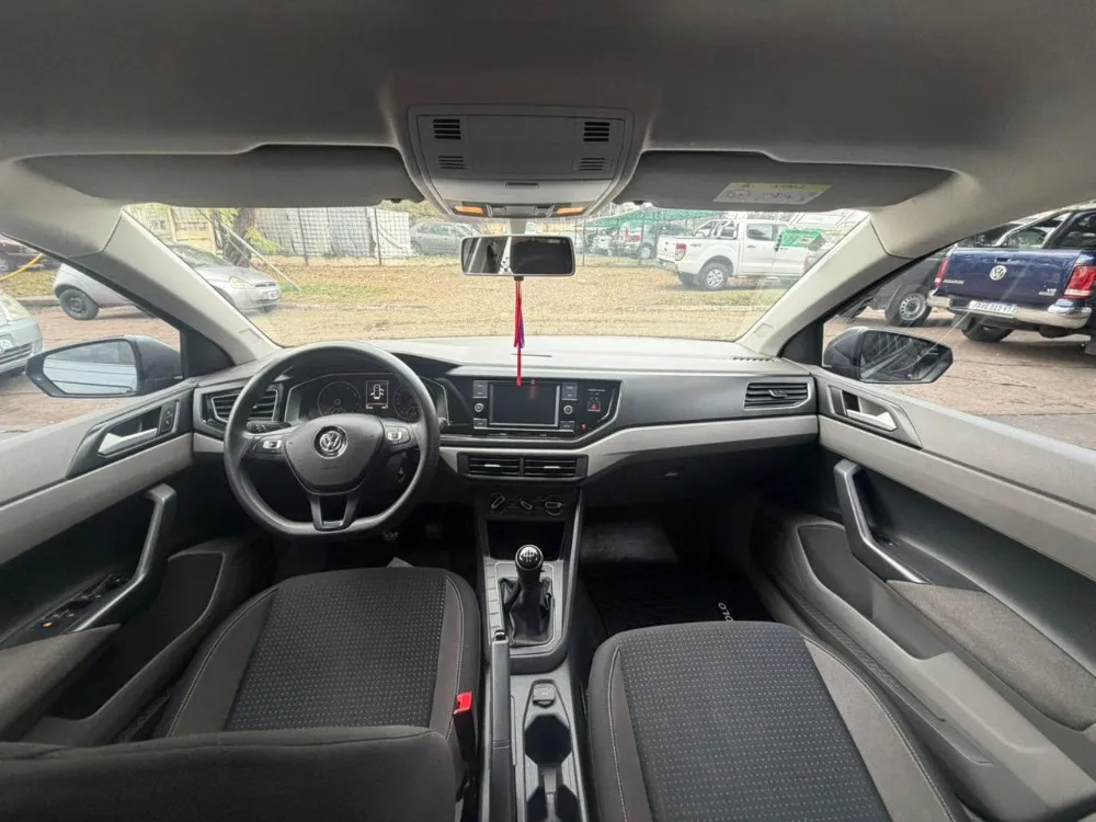 Volkswagen POLO 1.6 MSI CONFORTLINE — foto 4
