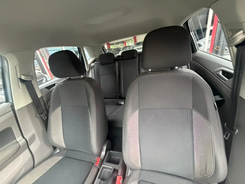 Volkswagen POLO 1.6 MSI CONFORTLINE — foto 6