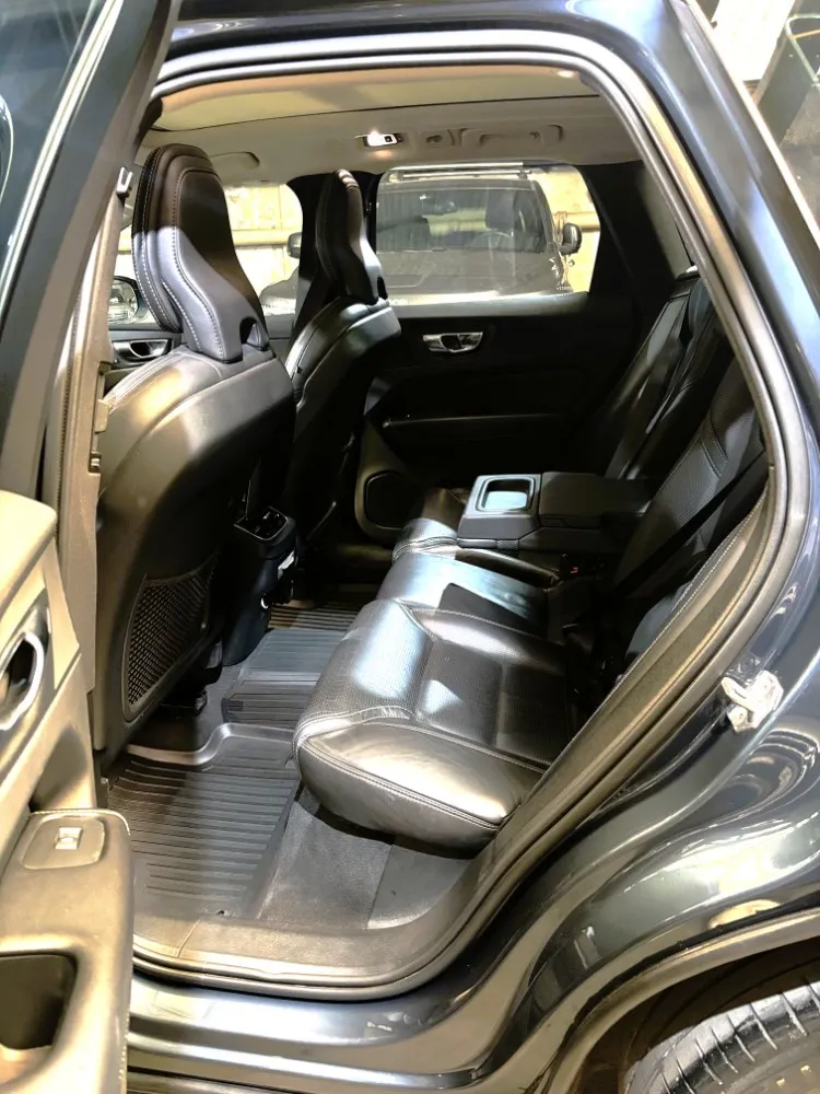 Volvo XC60 2.0 T6 Inscription AWD — foto 11