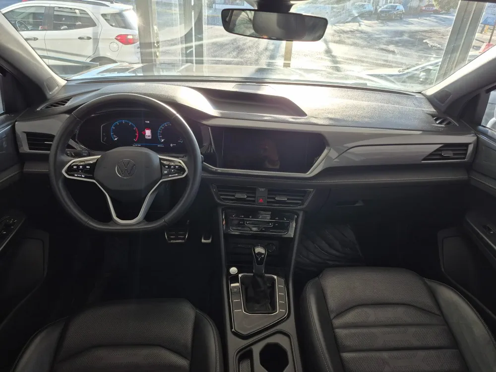 Volkswagen Taos Highline 250 TSI AT — foto 3