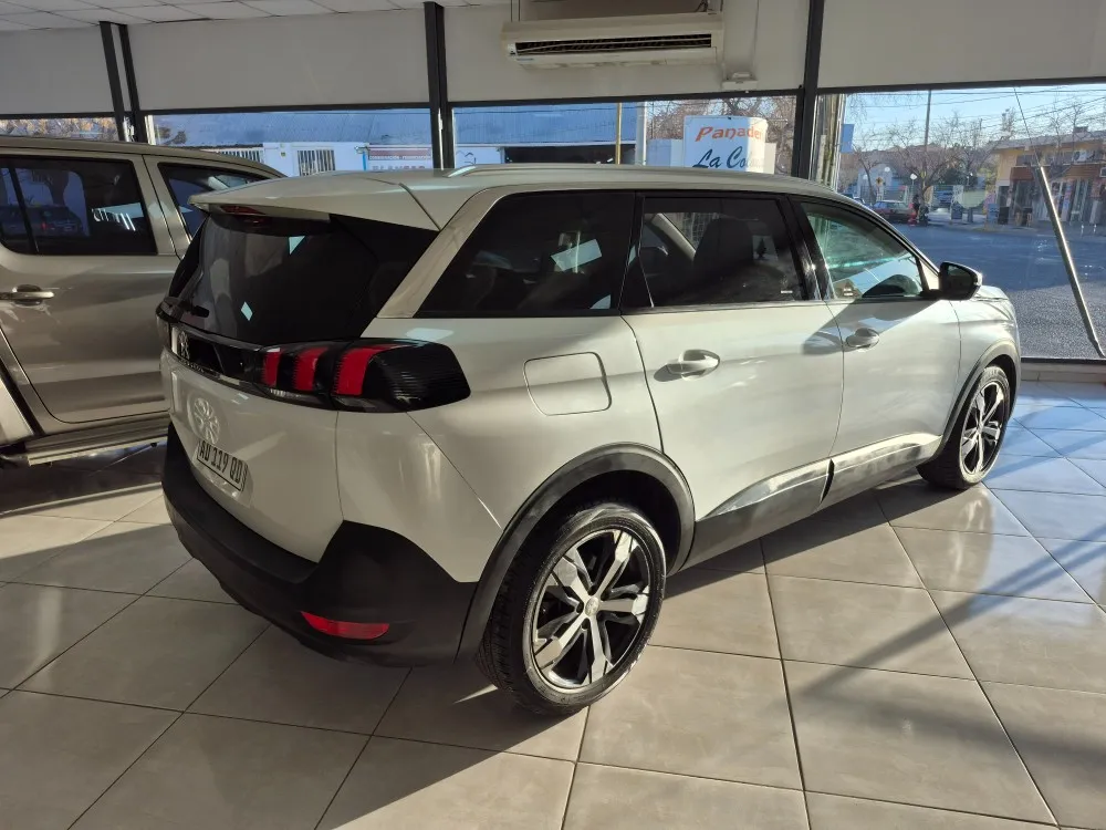 Peugeot 5008 Allure Tiptronic — foto 4