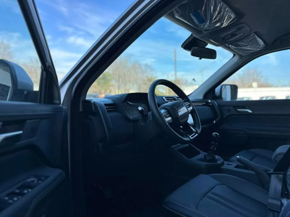 JMC GRAND AVENUE GL 2.3 TURBO NAFTA 4X2 — foto 3