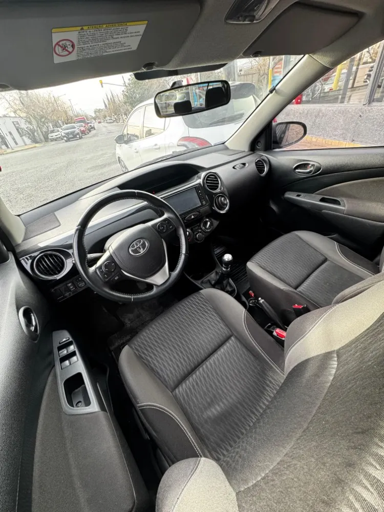 Toyota Etios XLS L/18 — foto 4