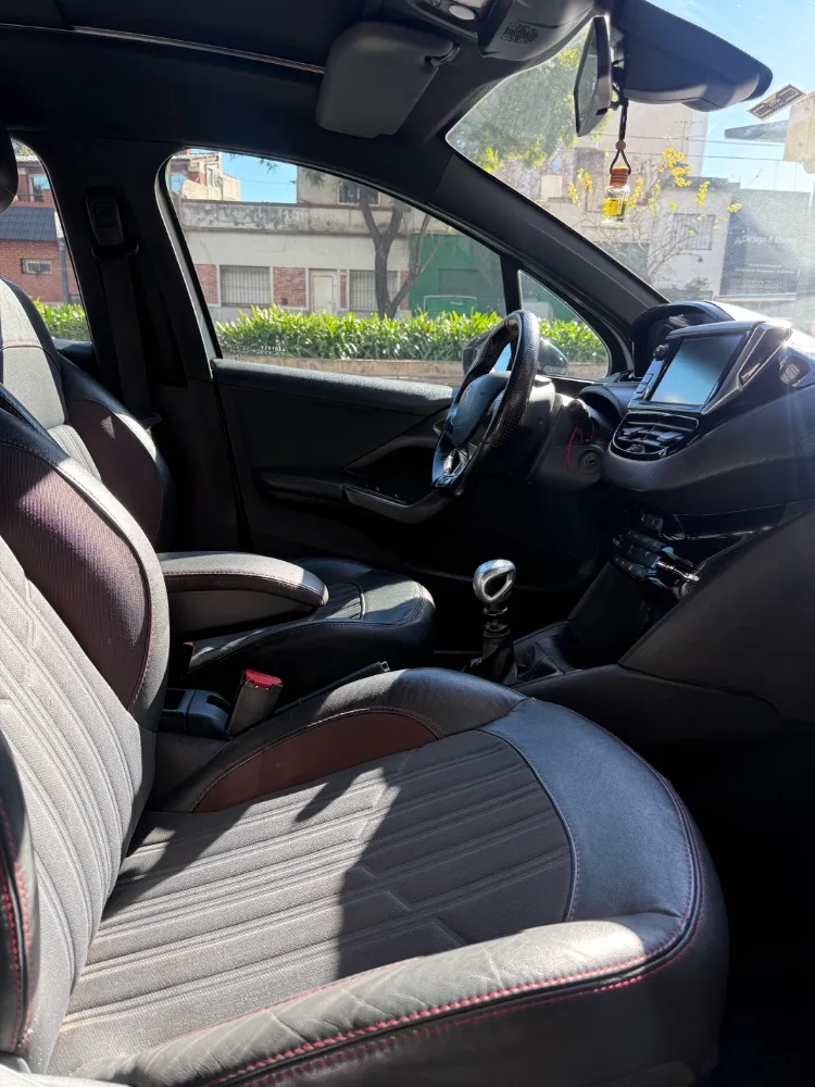 Peugeot 208 Gt 1.6 thp — foto 9