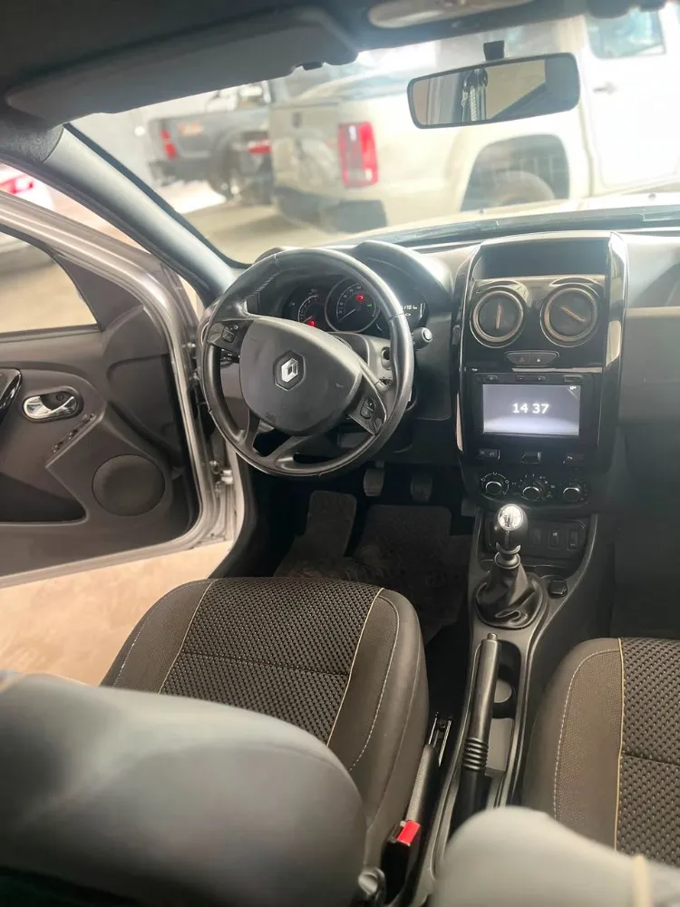 Renault DUSTER PRIVILEGE  — foto 6