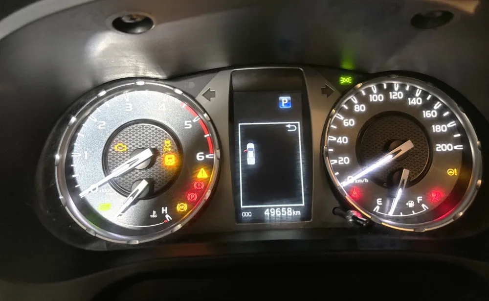 Toyota Hilux 2.4 DC 4X2 TDI SR AT6 — foto 12