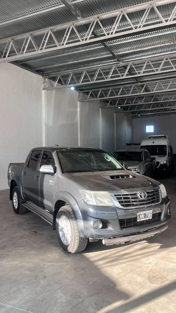 Toyota HILUX SRV 4X4 — foto 10