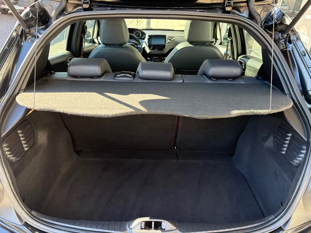 Peugeot 208 GT 1.6 Thp — foto 18