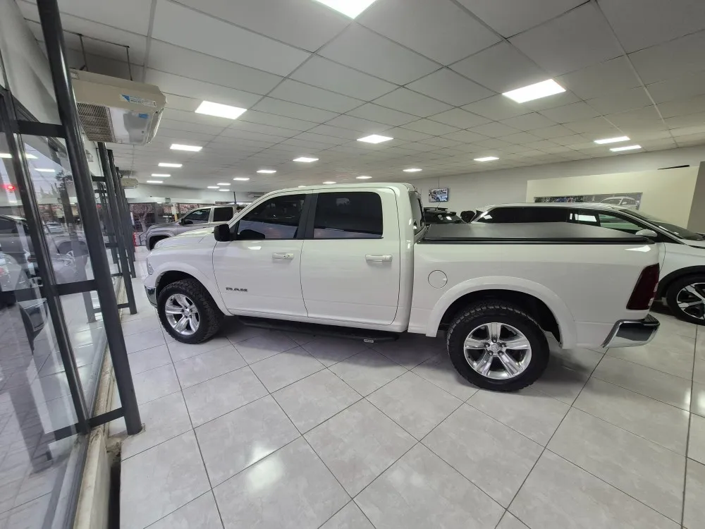 Ram 1500 Laramie — foto 3