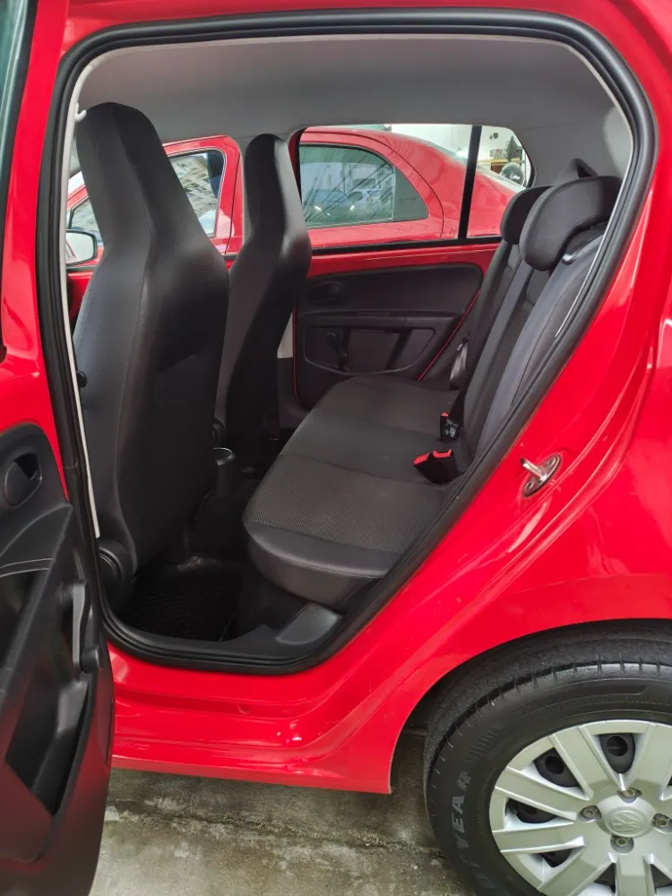 Volkswagen Up TAKE 1.0 5ptas  — foto 3