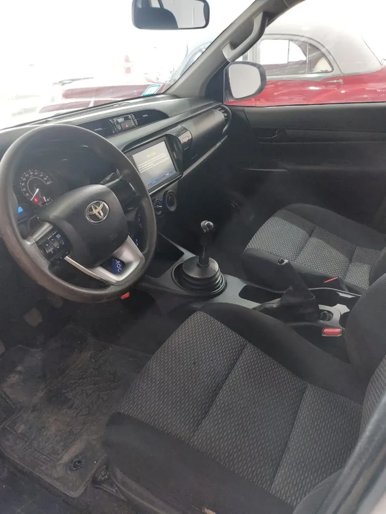 Toyota HILUX DX 4X4 MT — foto 6