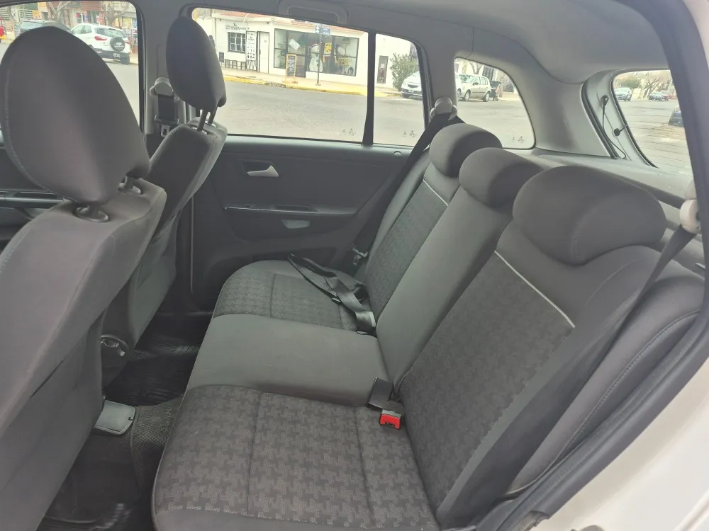 Volkswagen Suran Comfortline — foto 3