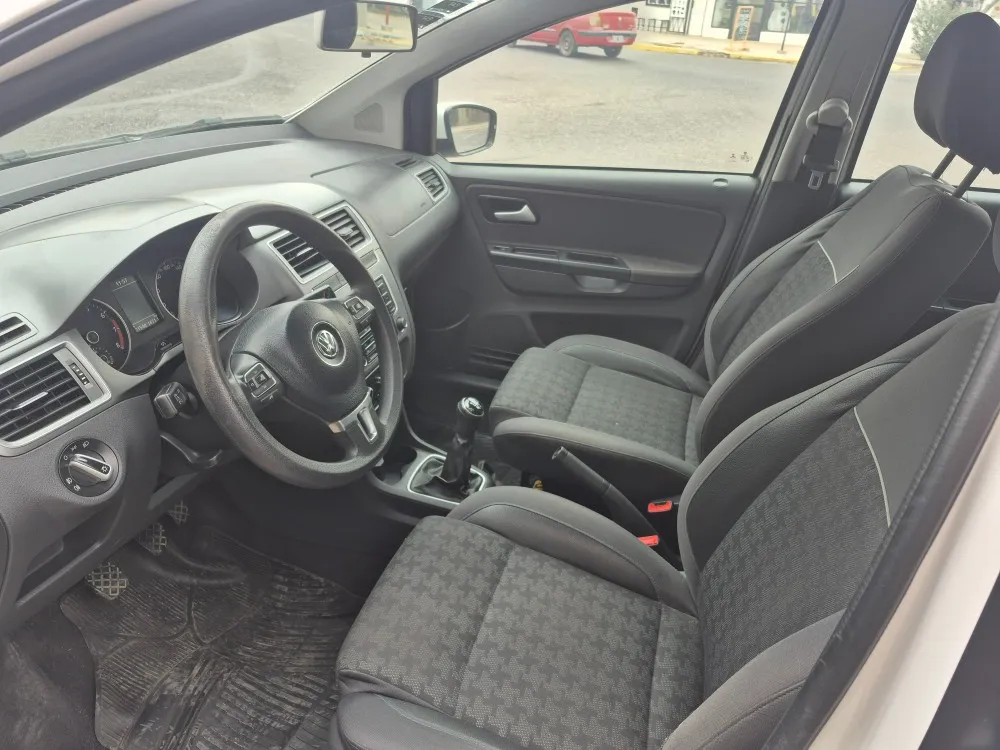 Volkswagen Suran Comfortline — foto 7