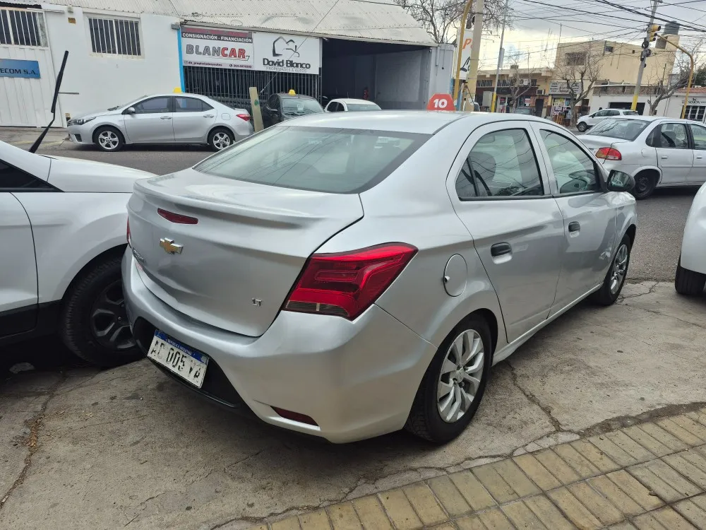 Chevrolet Prisma LT 4p — foto 2