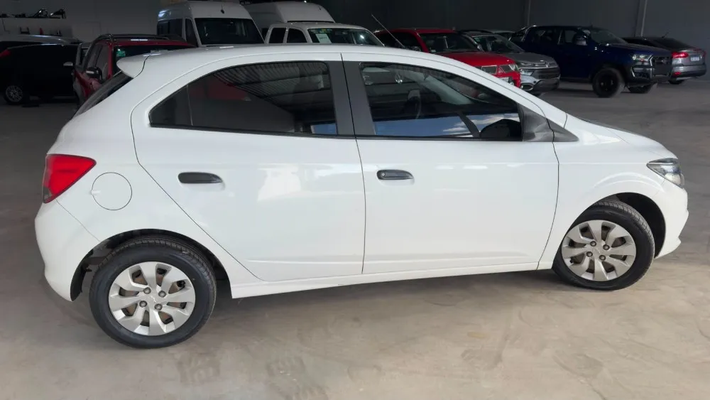 Chevrolet ONIX JOY 1.4 LS + — foto 6