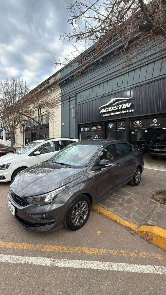 Fiat Cronos DESIGN 1.3 S — foto 2