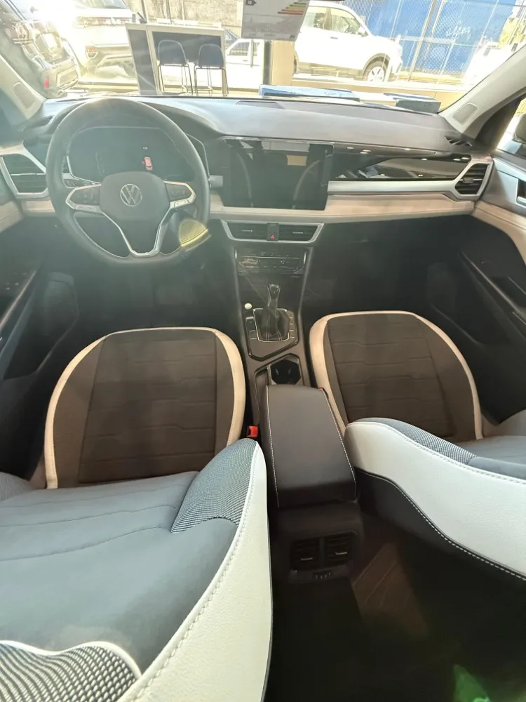 Volkswagen Taos Comfortline — foto 7