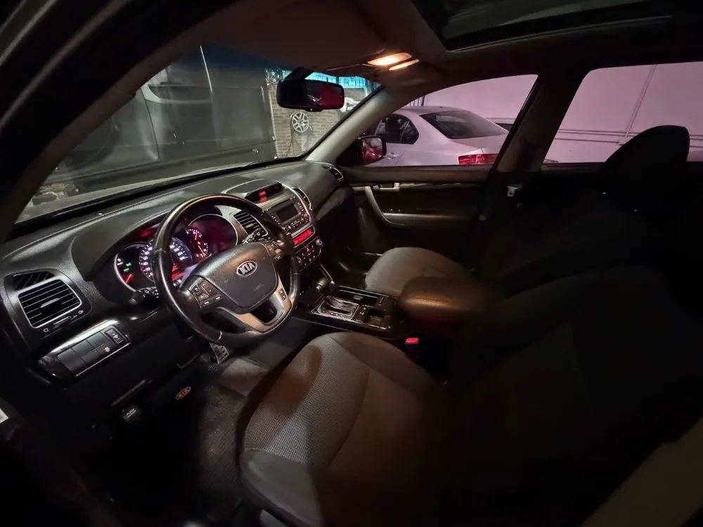 Kia Sorento EX — foto 8