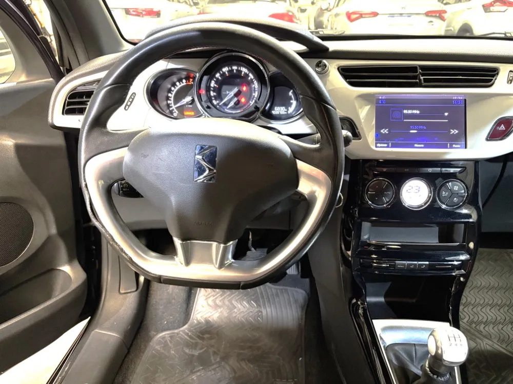 Citroën DS3 1.6 Vti 120 So Chic — foto 13