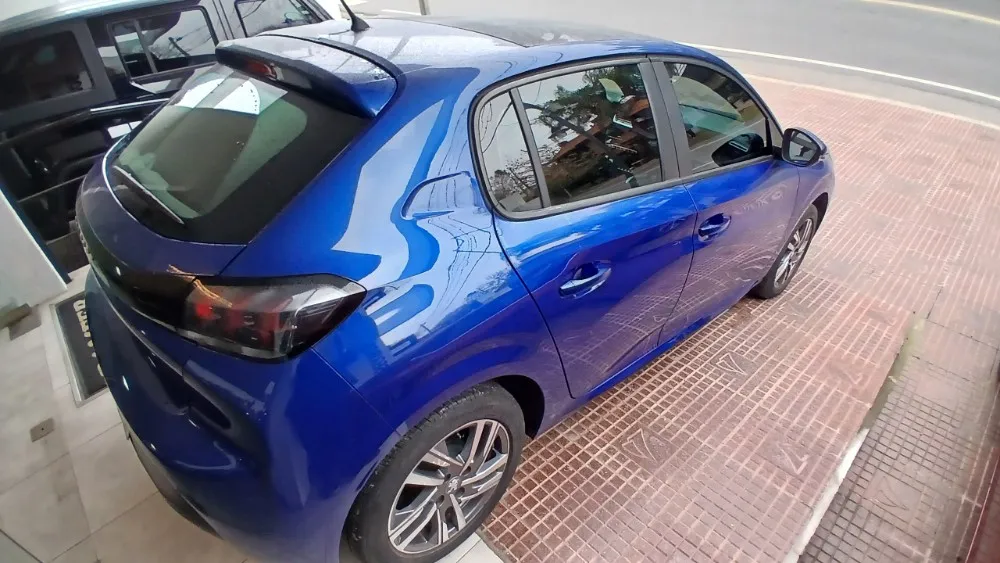 Peugeot 208 Allure — foto 4