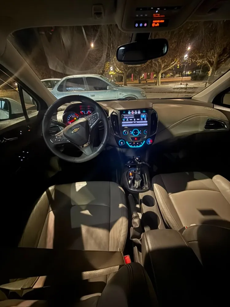 Chevrolet Cruze LT — foto 7