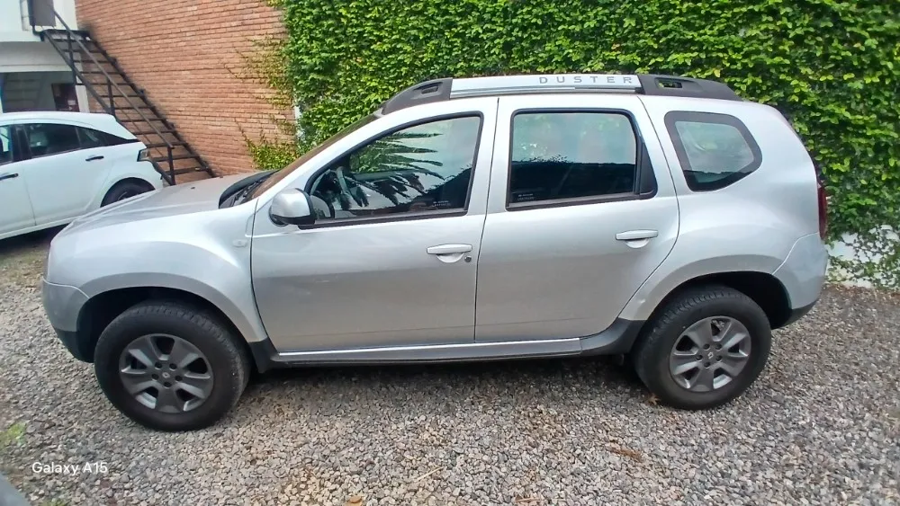Renault Duster  Privilege  — foto 3
