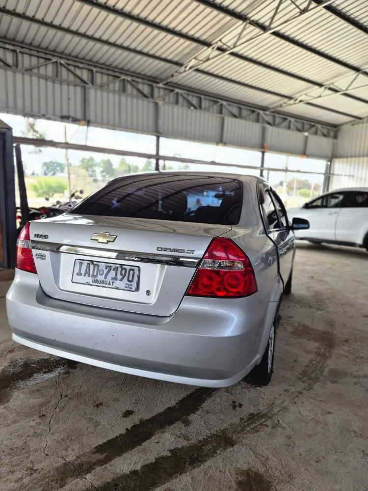 Chevrolet Aveo LT — foto 8