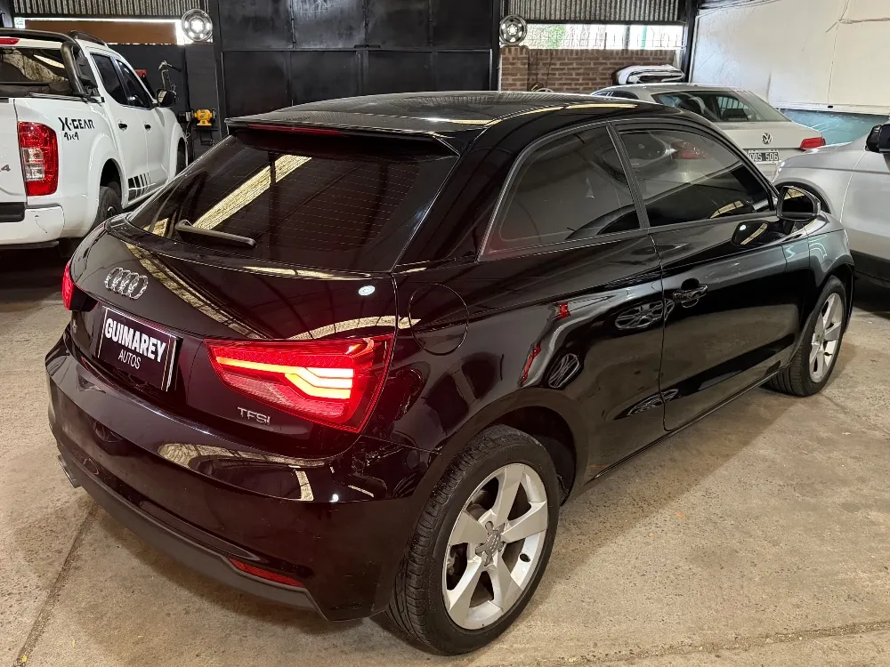 Audi A1 1.4t Fsi Ambition S-tronic — foto 3