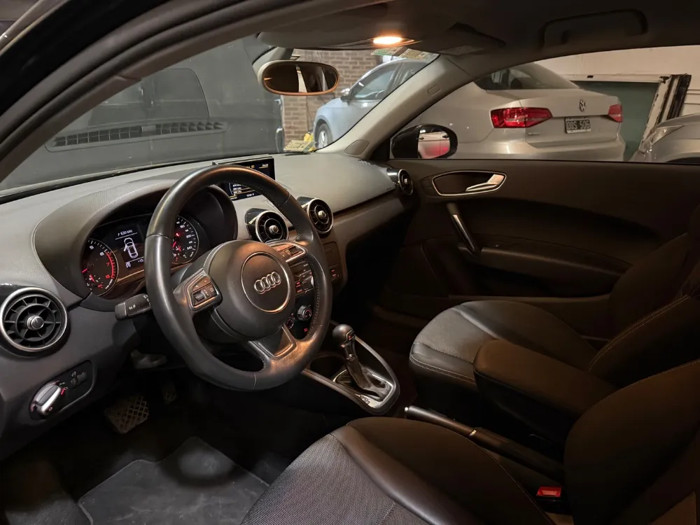Audi A1 1.4t Fsi Ambition S-tronic — foto 6
