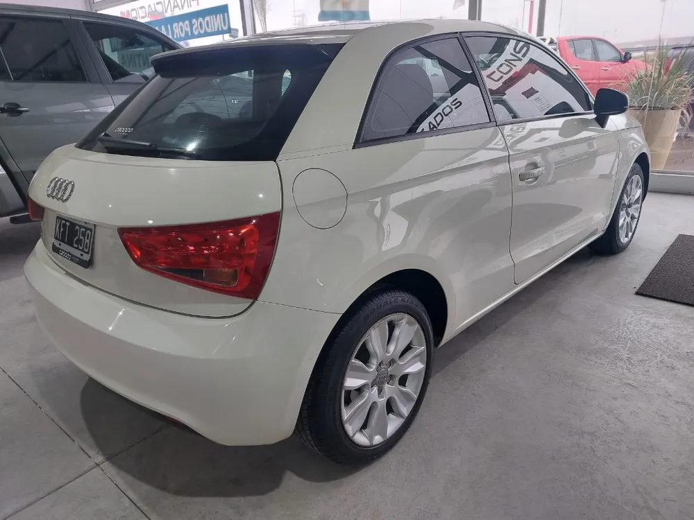 Audi A1 1.4 TFSI (TURBO) — foto 5