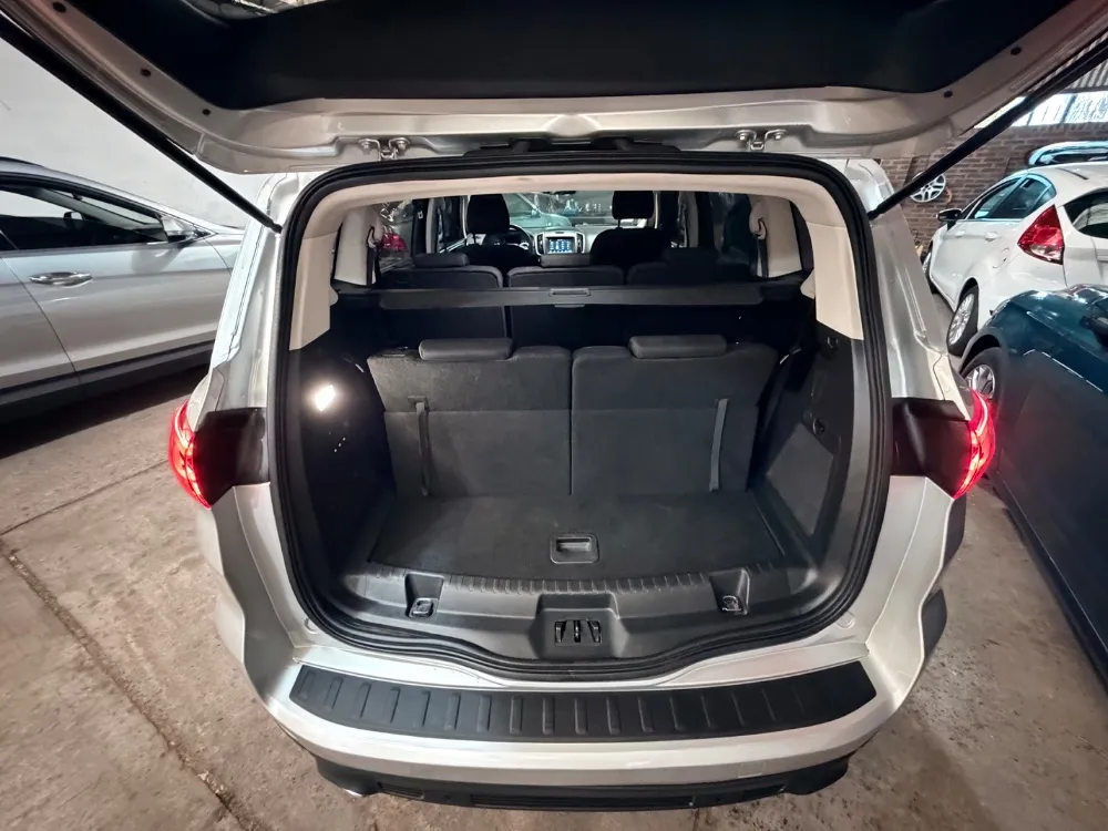 Ford S-Max 2.0 Trend — foto 12