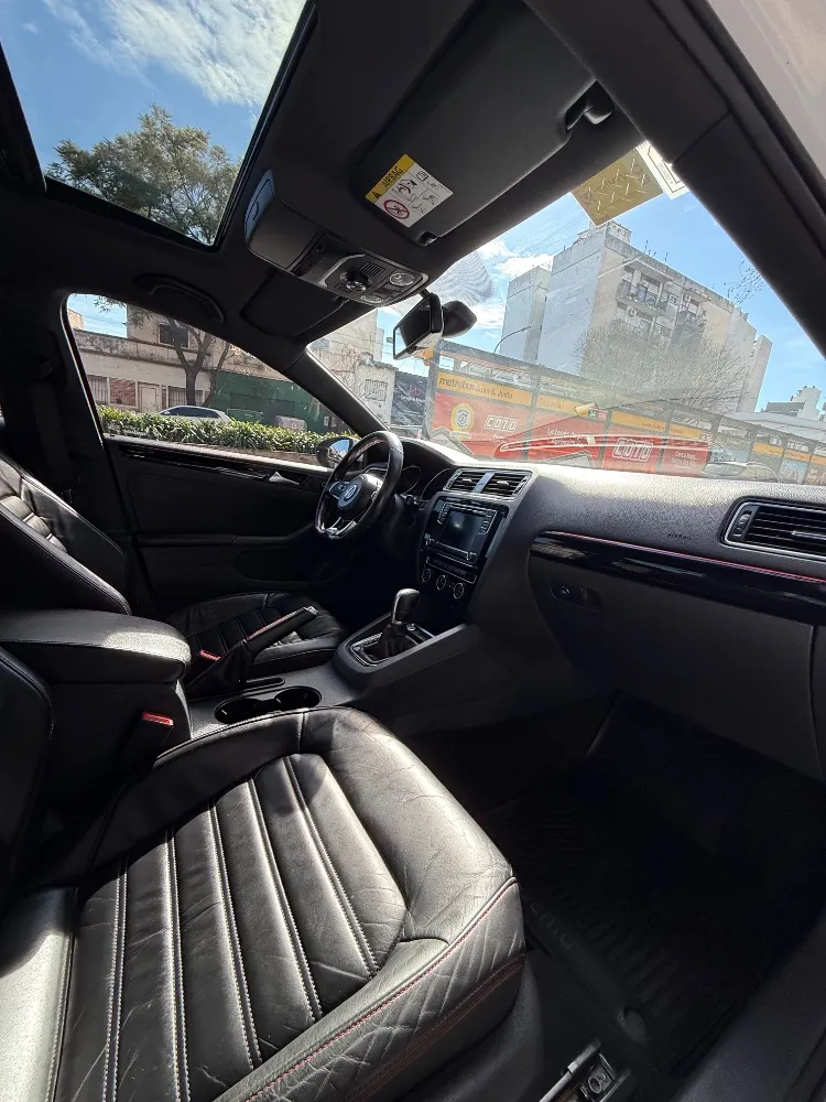 Volkswagen Vento Gli — foto 10