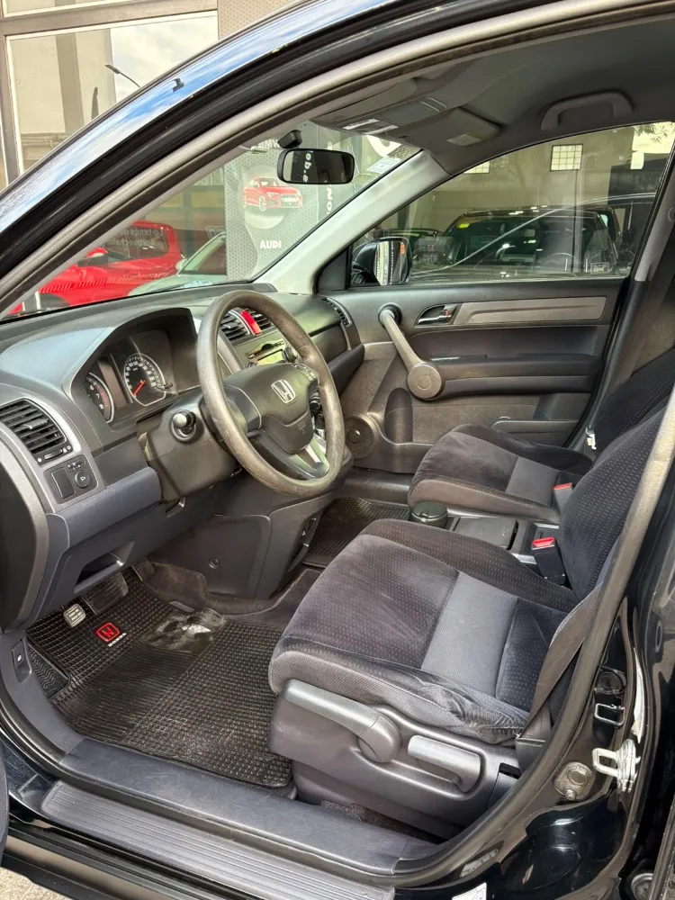 Honda CR-V LX  — foto 9