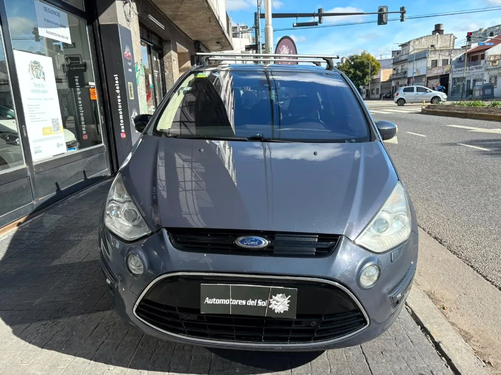 Ford S-Max  Titanium 2.3L At — foto 3