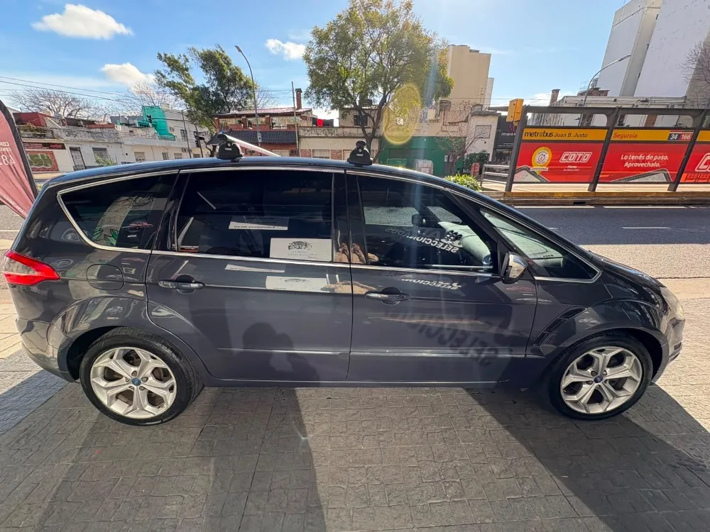 Ford S-Max  Titanium 2.3L At — foto 7